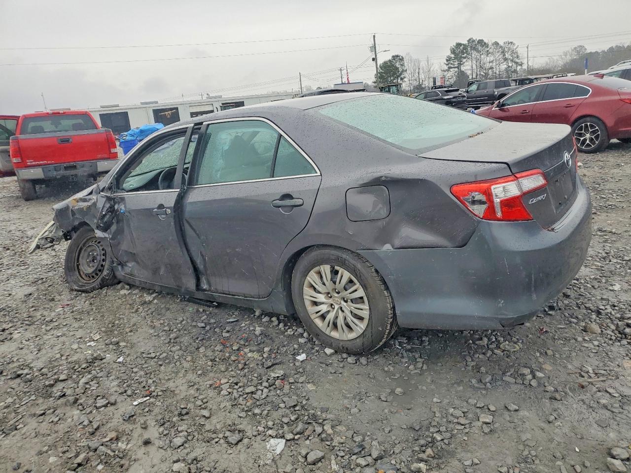 2013 TOYOTA CAMRY