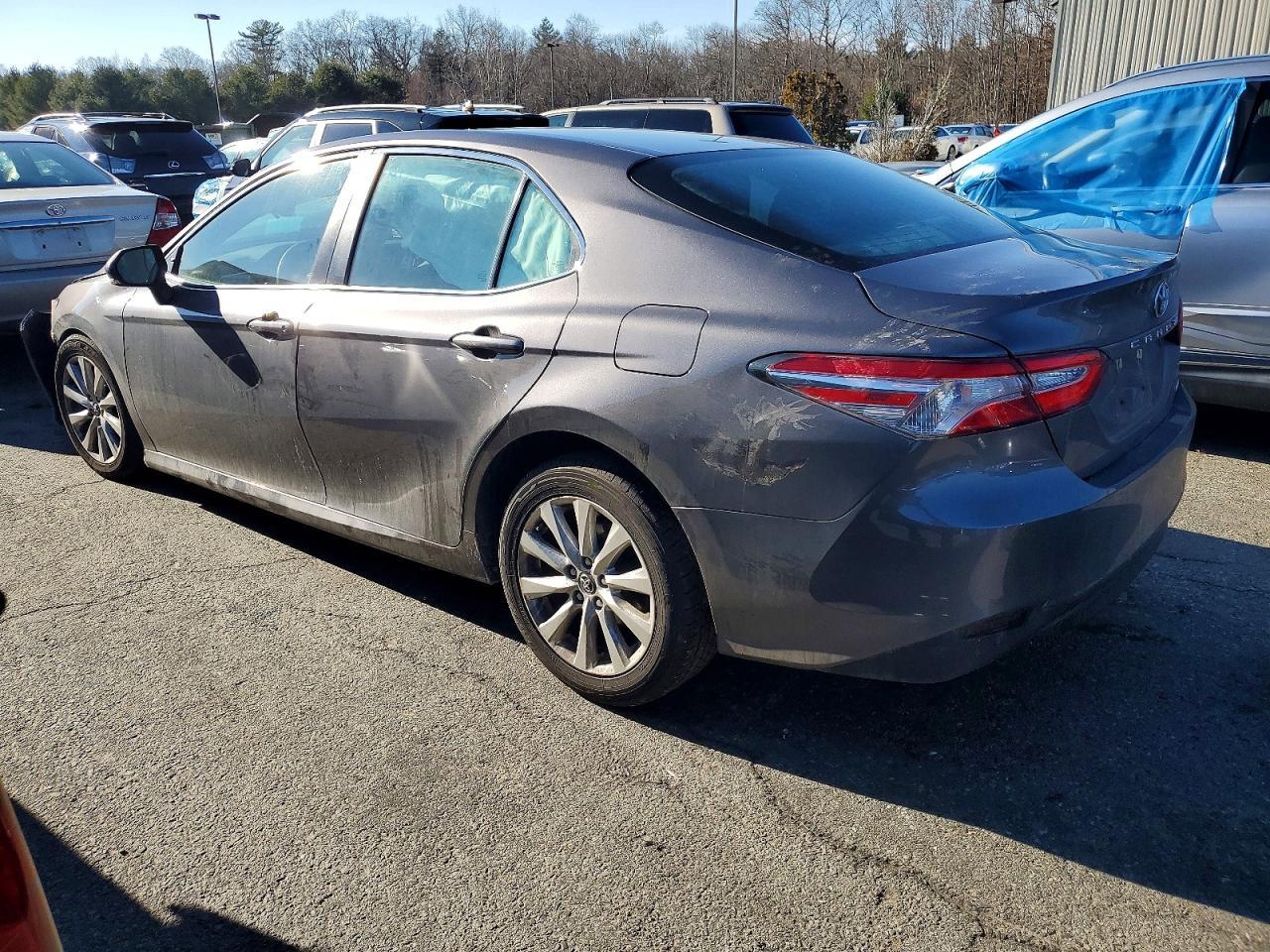 2018 TOYOTA CAMRY