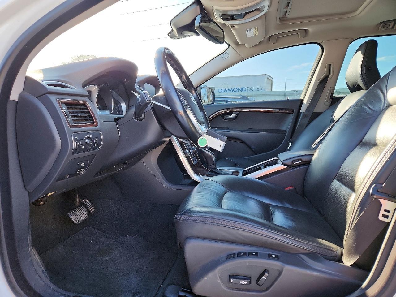 2015 VOLVO XC70