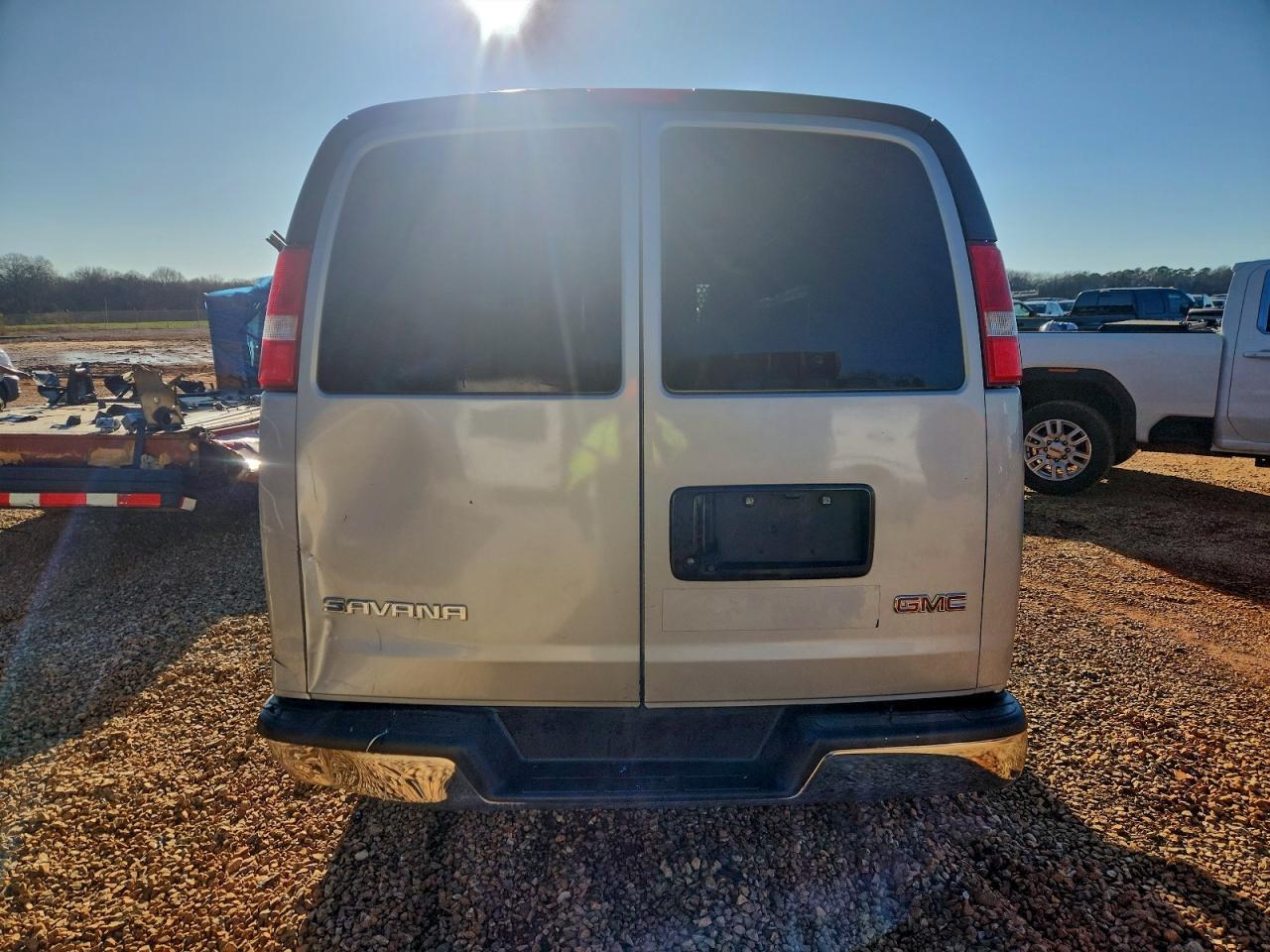 2023 GMC Savana