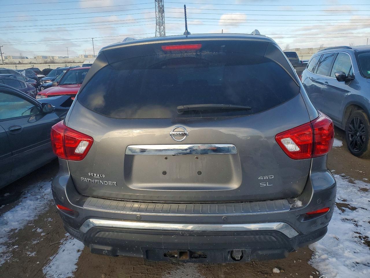 2017 NISSAN PATHFINDER