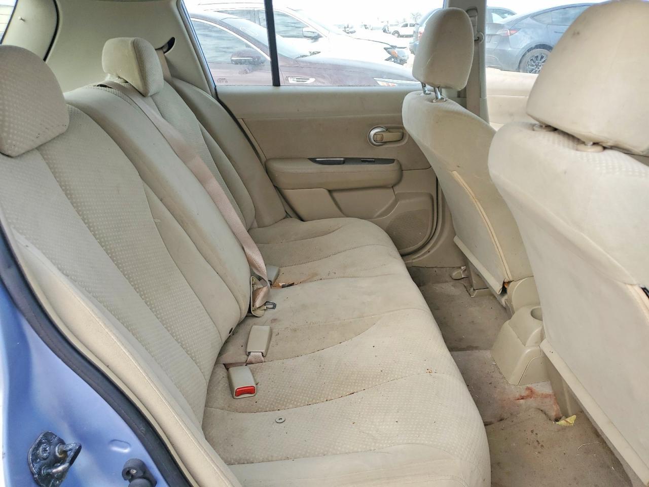2010 NISSAN VERSA