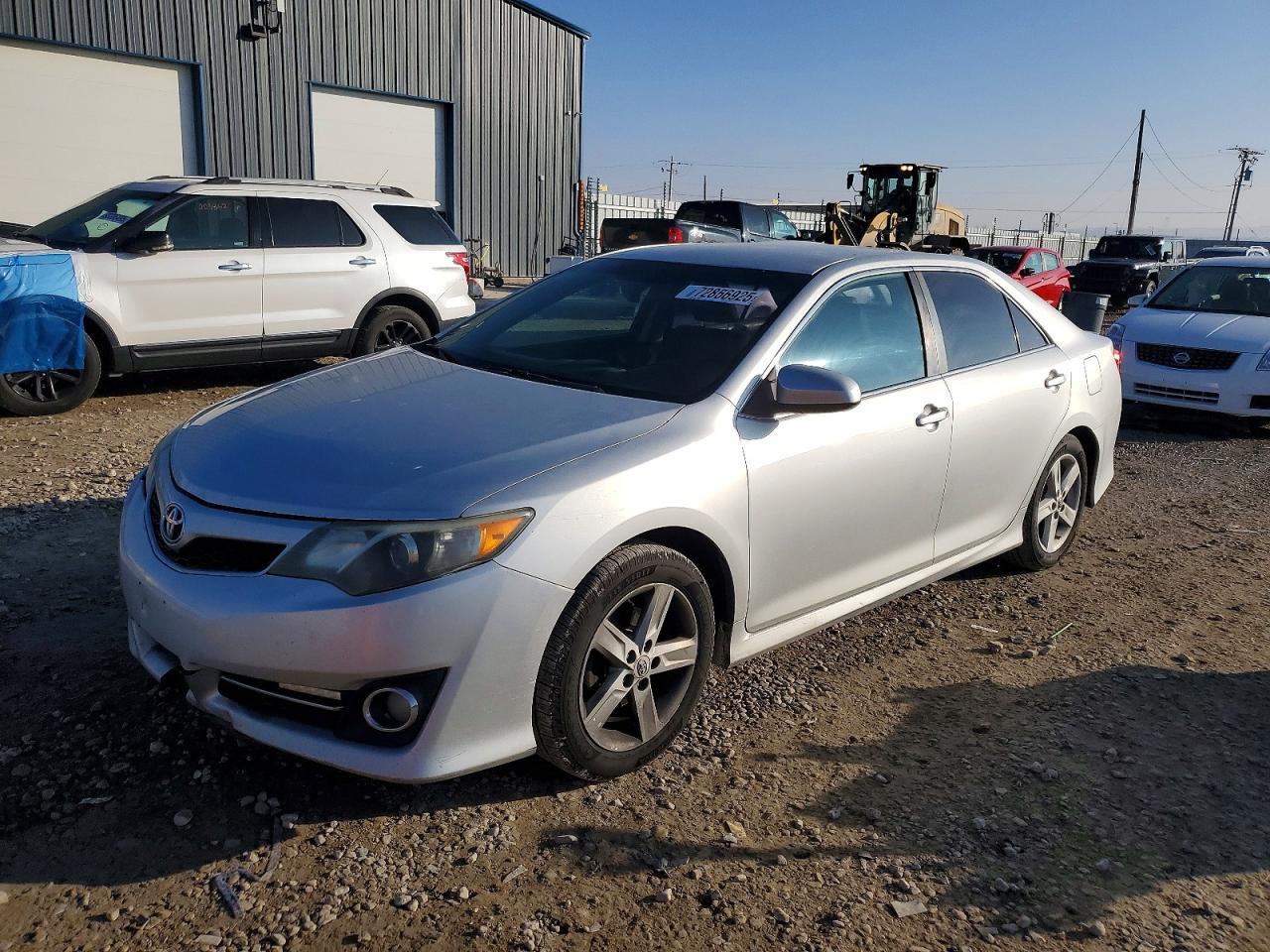 2012 TOYOTA CAMRY