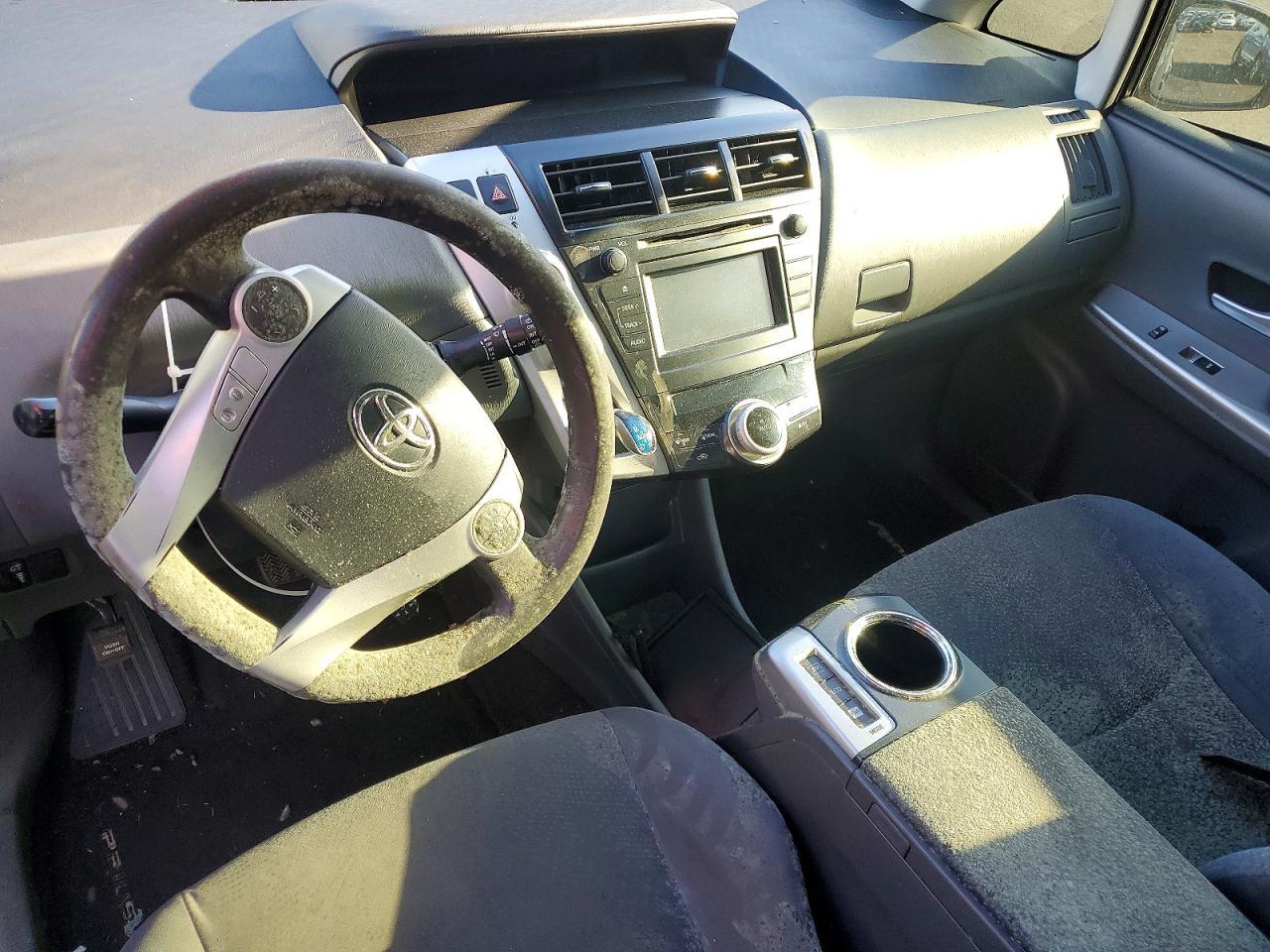 2014 TOYOTA PRIUS V