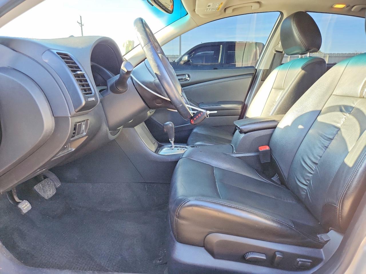 2011 NISSAN ALTIMA
