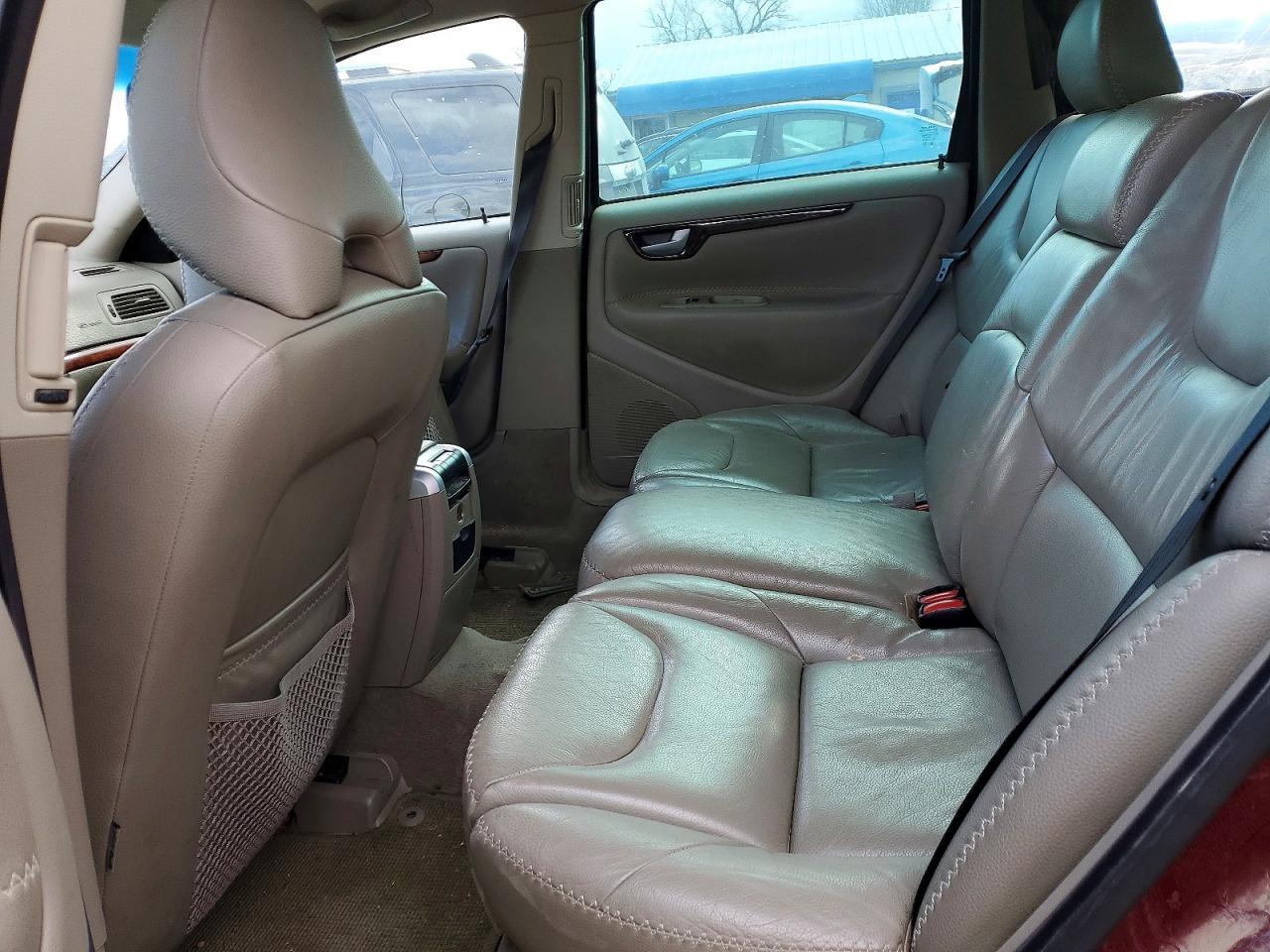 2006 VOLVO XC70
