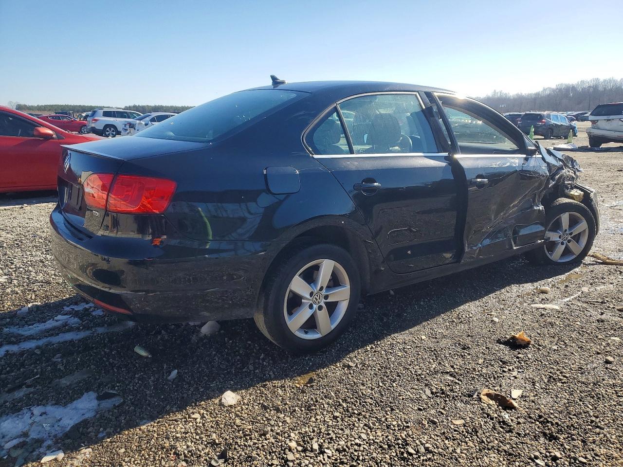 2011 VOLKSWAGEN JETTA