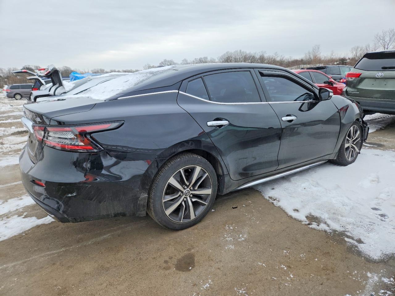 2019 NISSAN Maxima