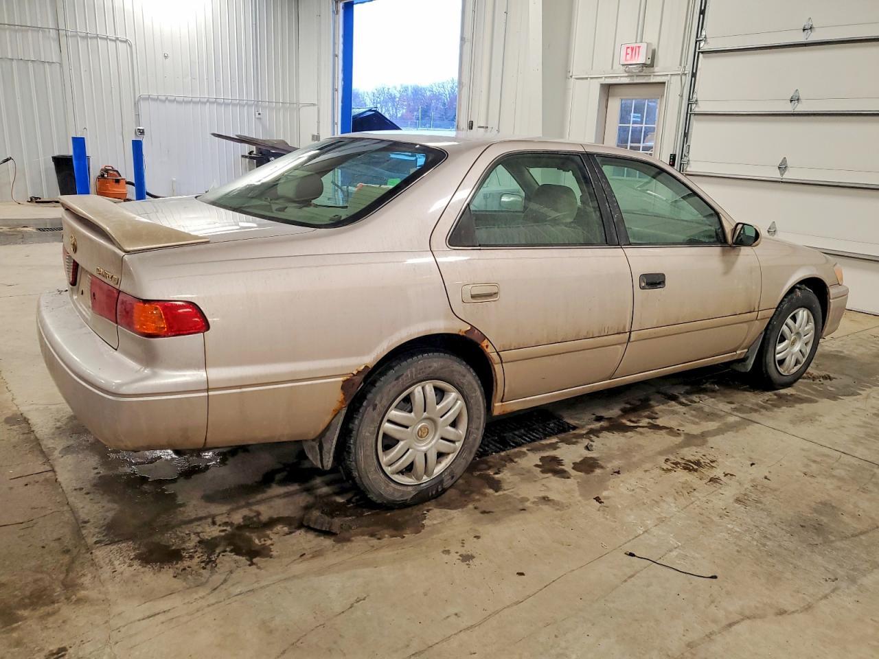 2000 TOYOTA CAMRY