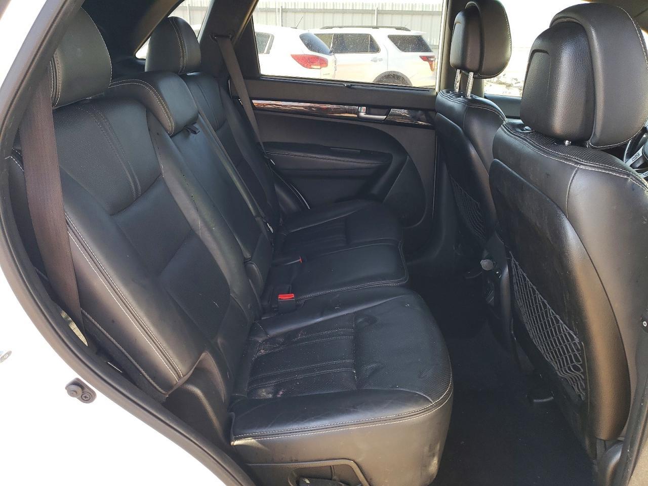 2014 KIA SORENTO