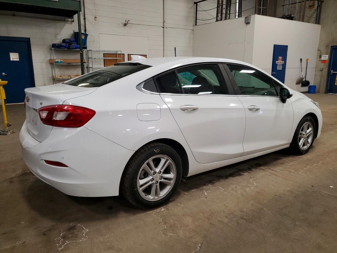 2016 CHEVROLET CRUZE