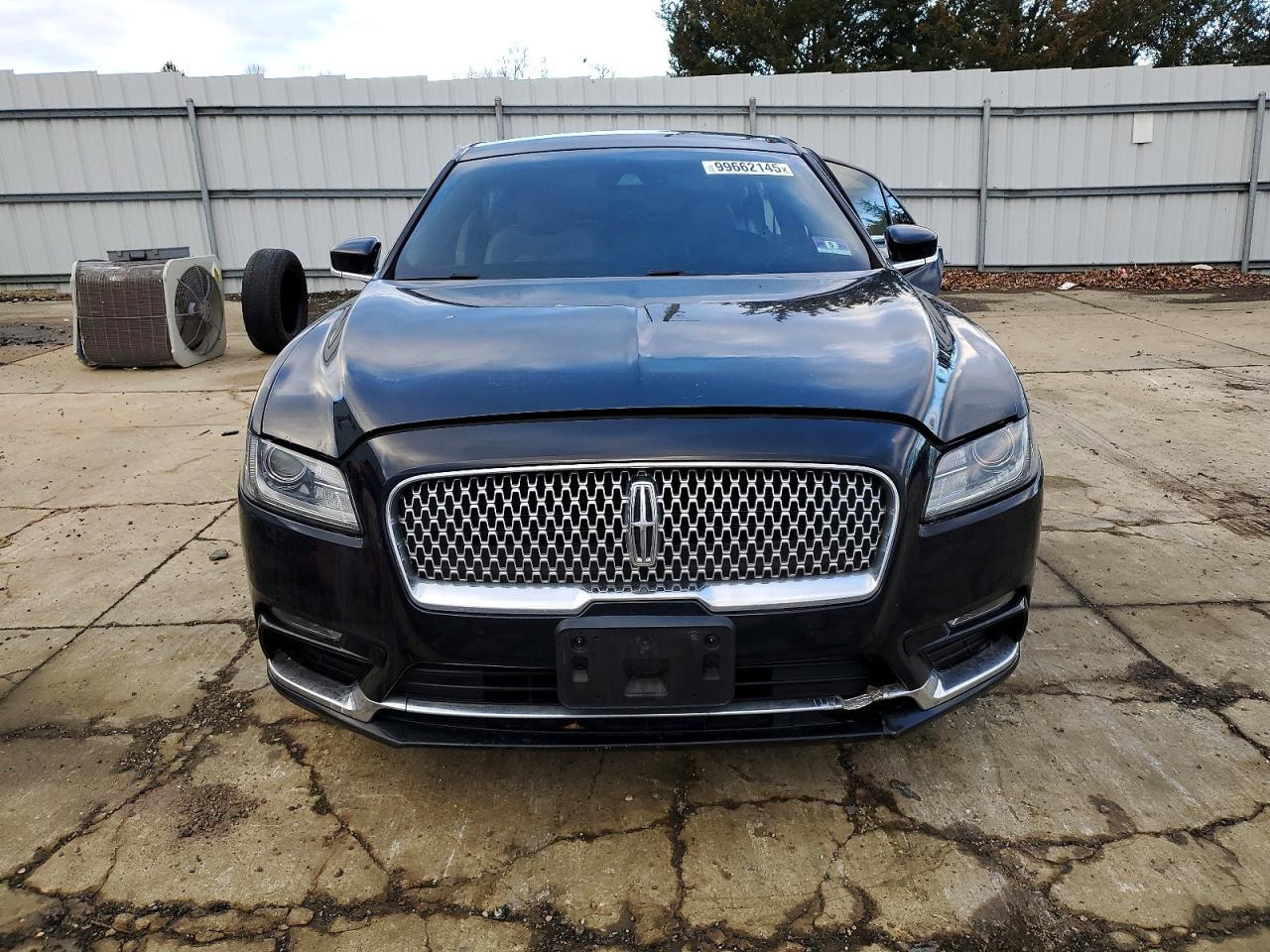 2017 LINCOLN Continental