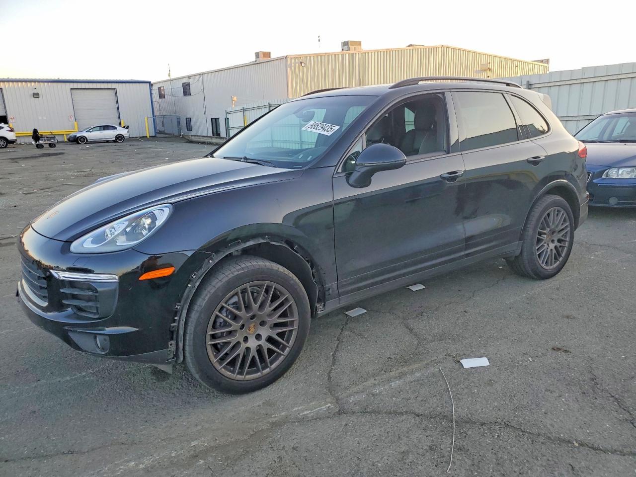 2017 PORSCHE CAYENNE