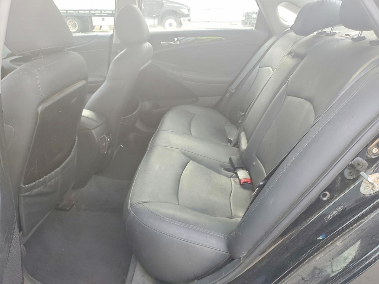 2011 HYUNDAI SONATA