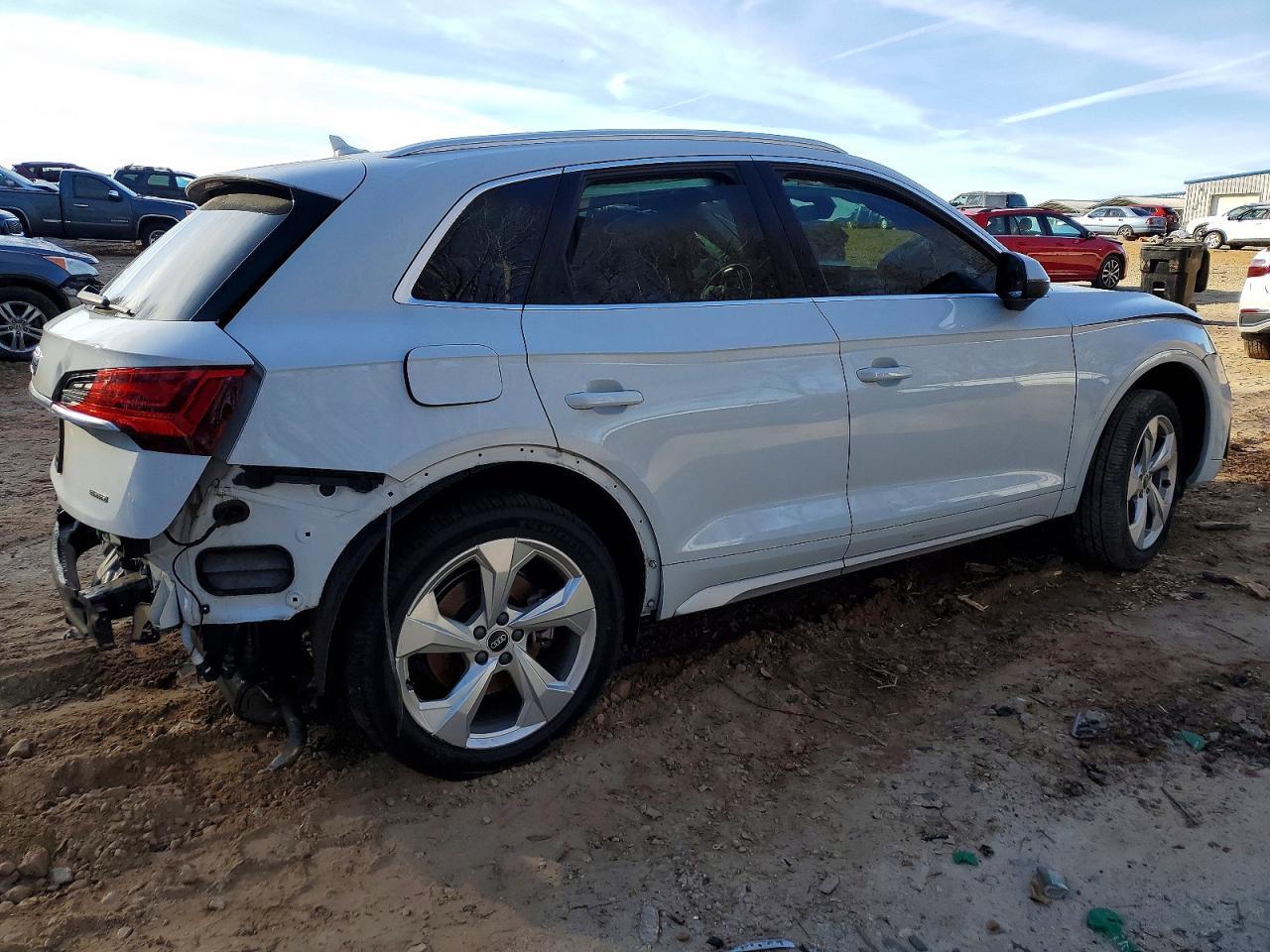 2021 AUDI Q5