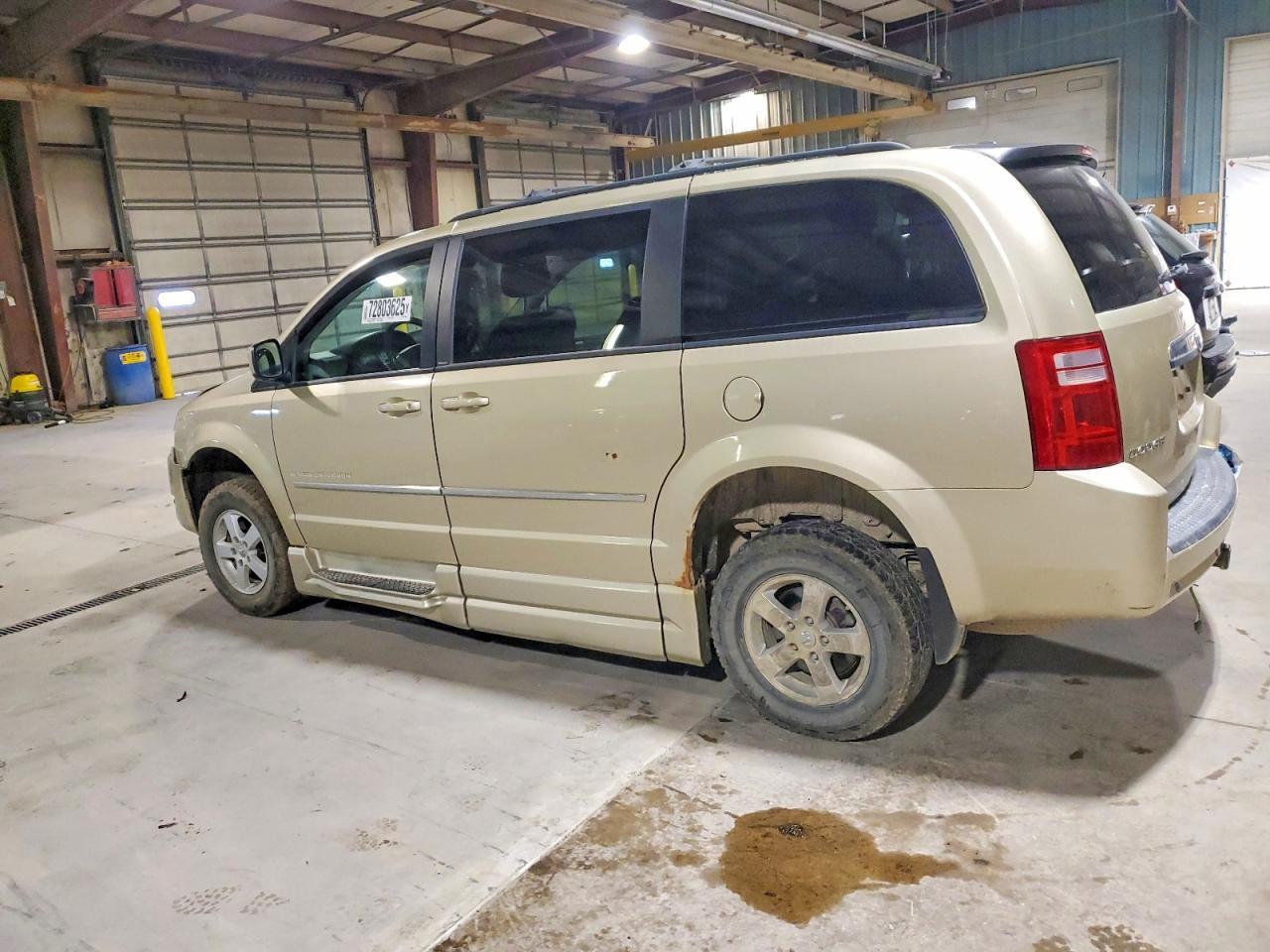 2010 DODGE GRAND CARAVAN