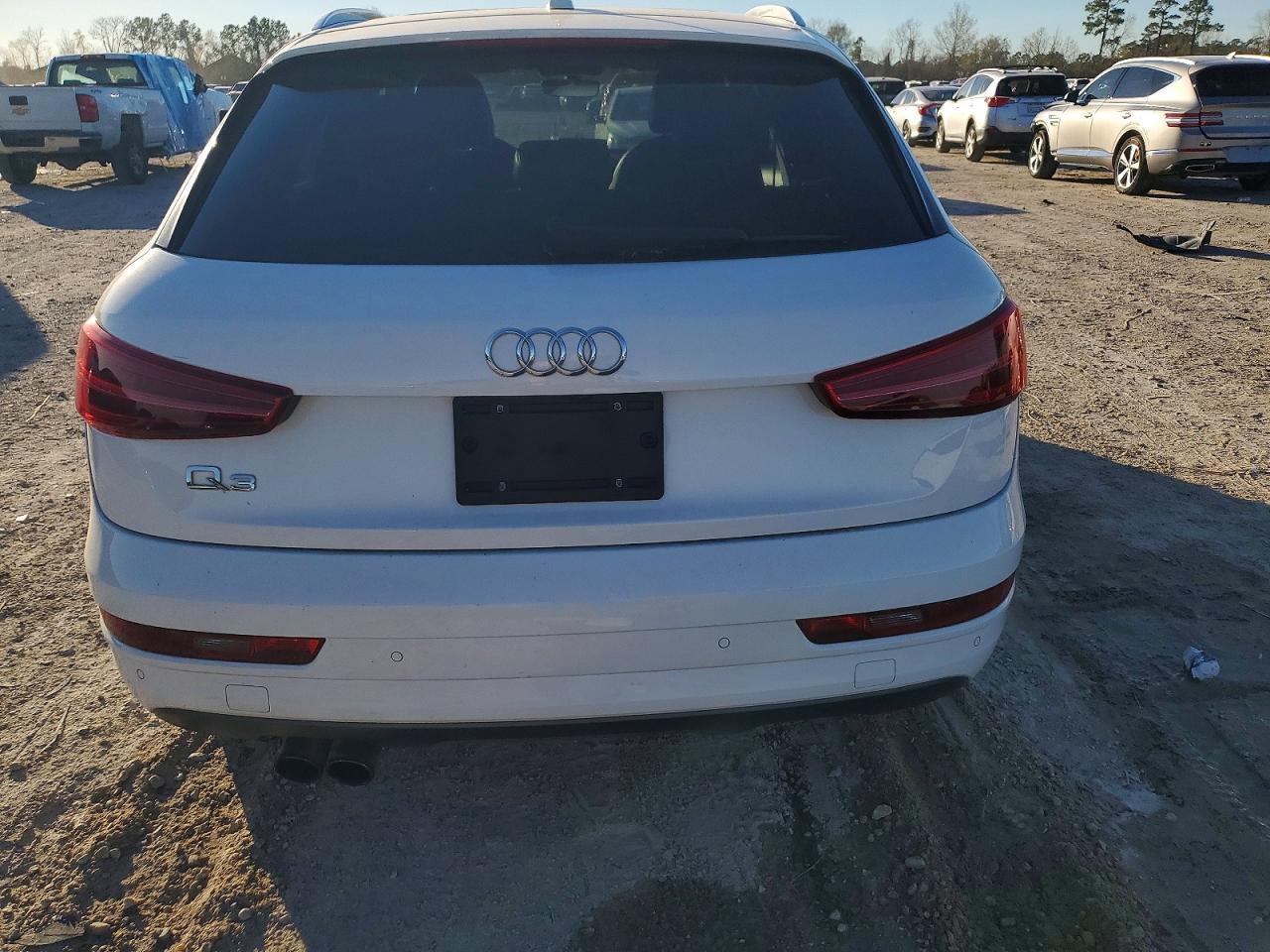 2018 AUDI Q3