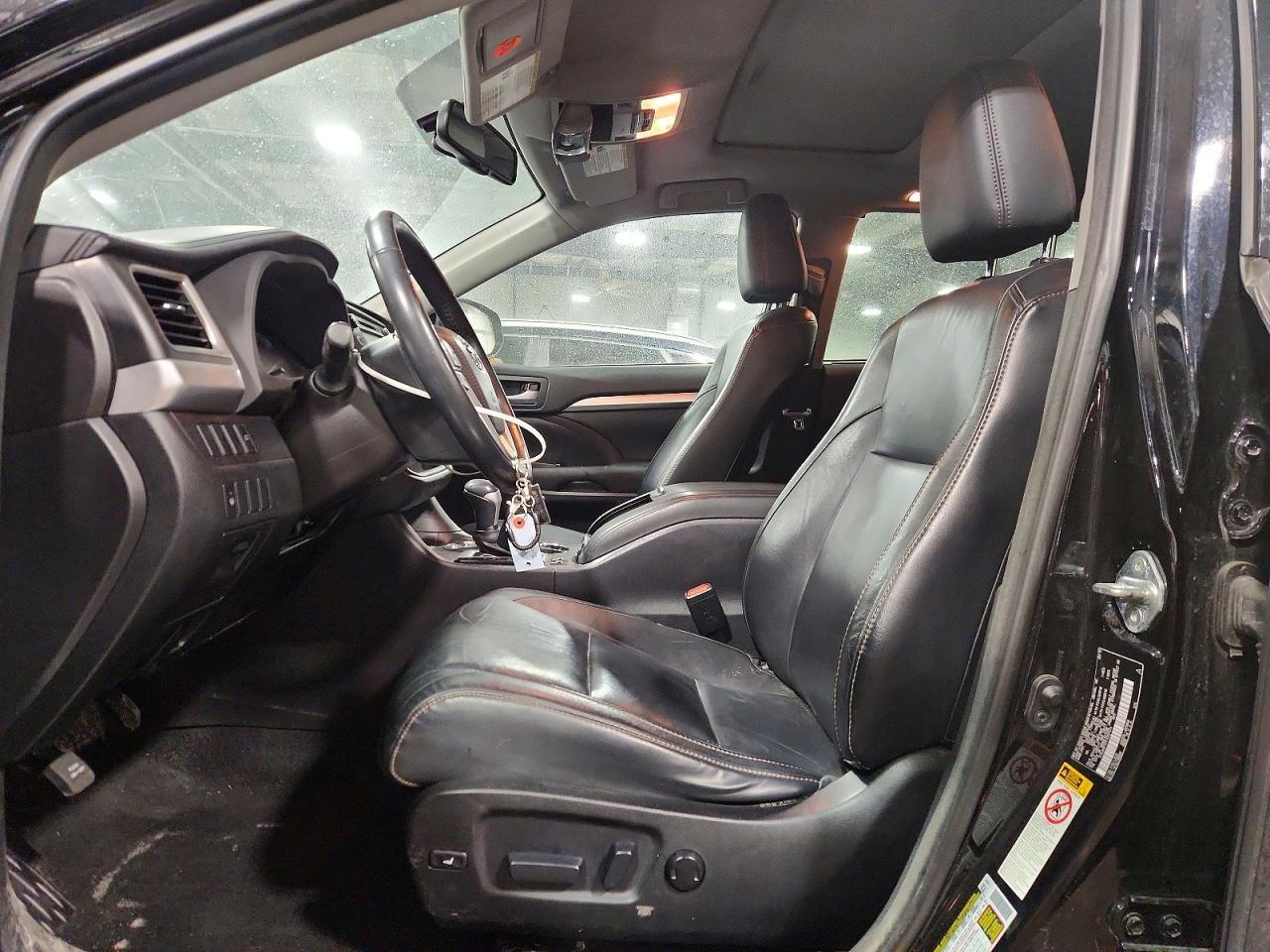 2015 TOYOTA HIGHLANDER