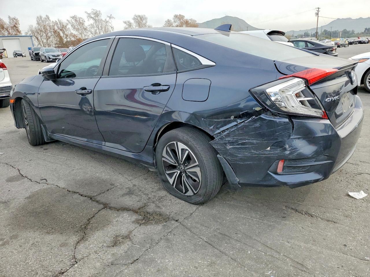 2016 HONDA CIVIC
