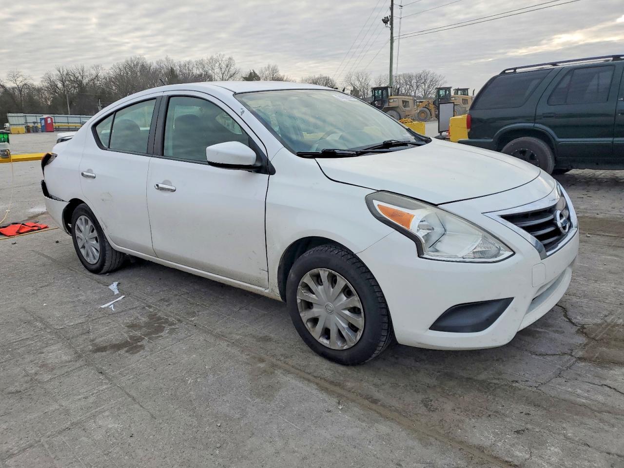 2018 NISSAN VERSA