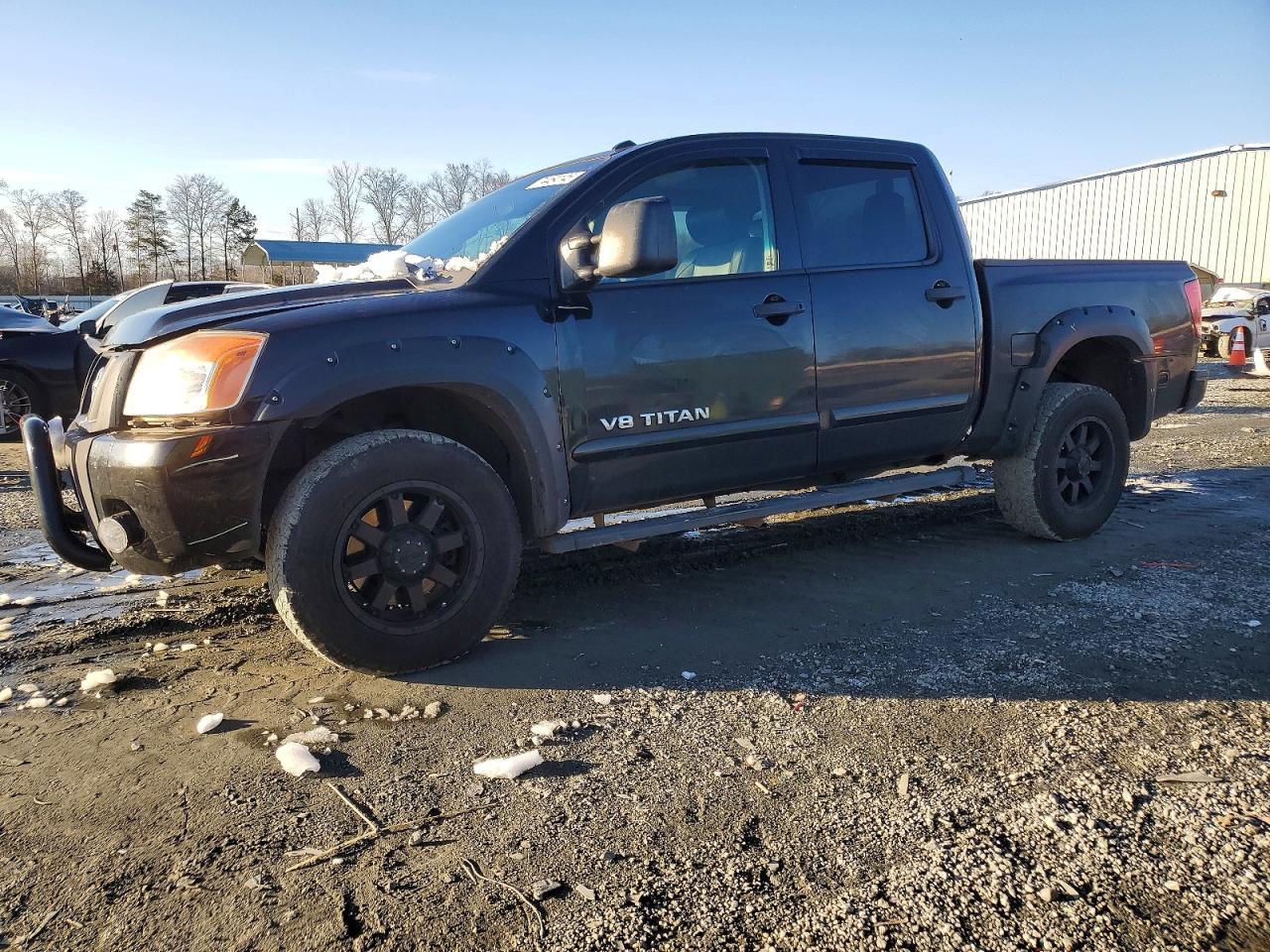 2012 NISSAN Titan