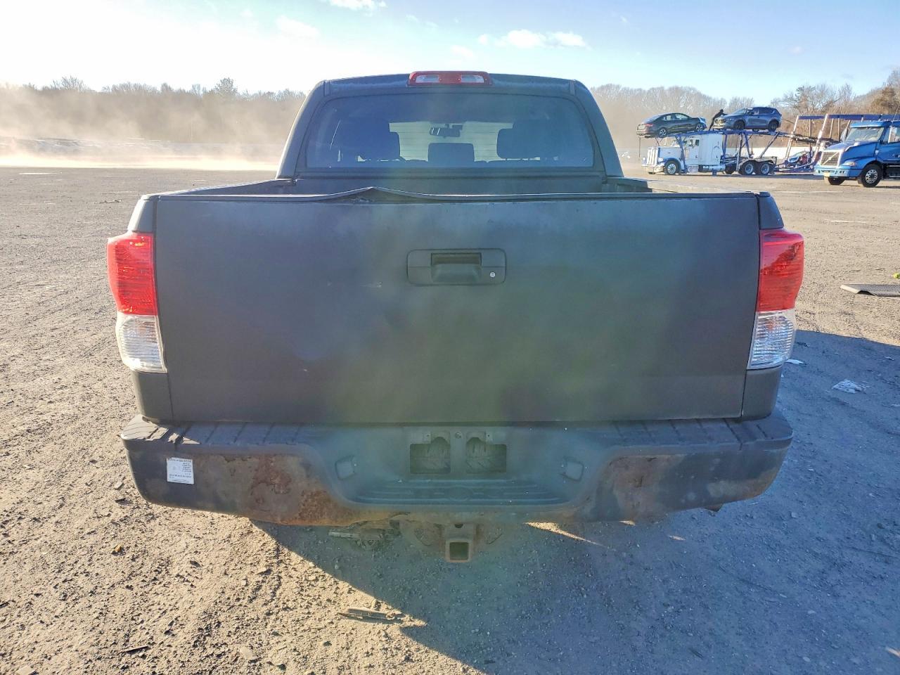 2011 TOYOTA TUNDRA