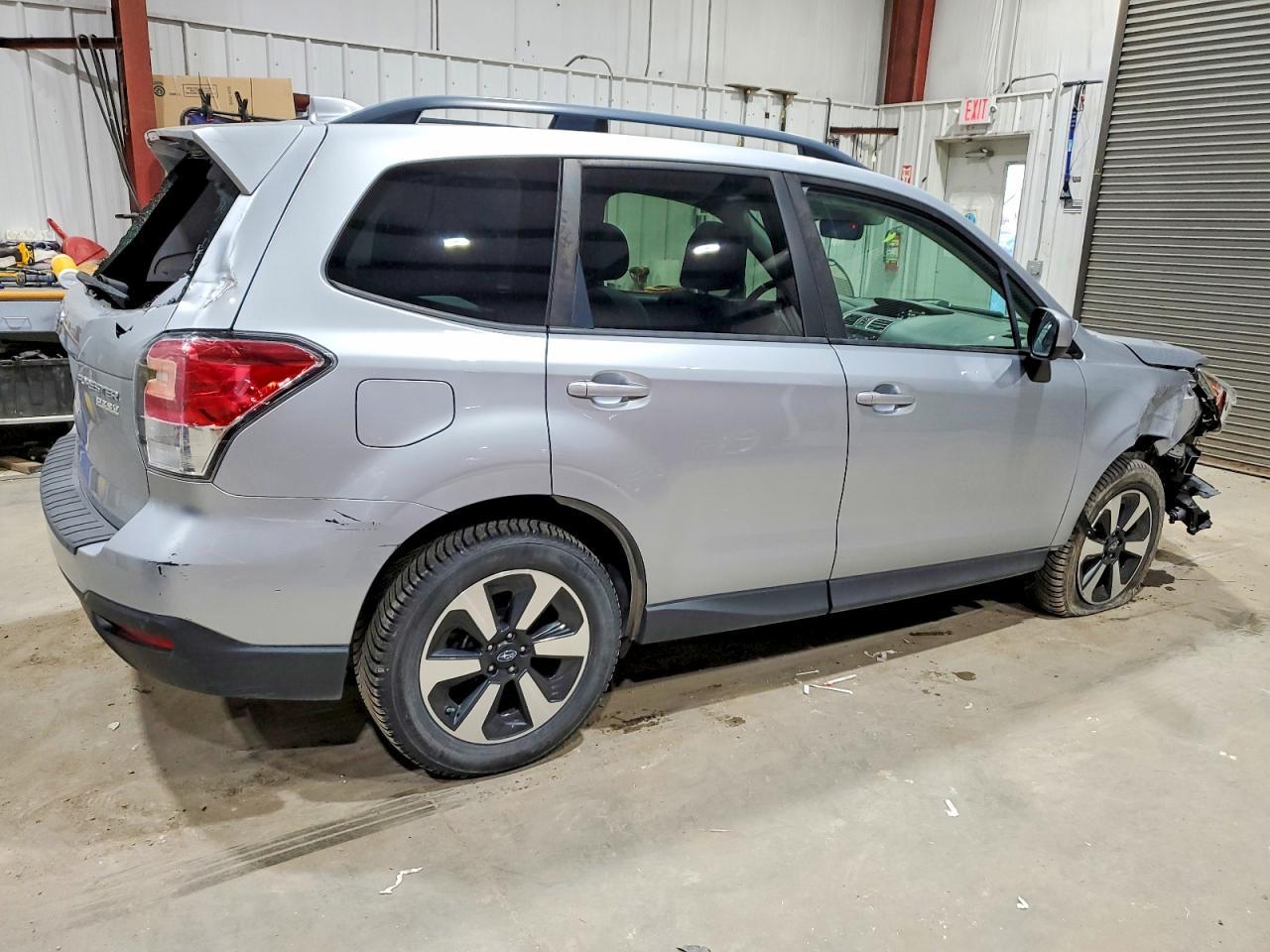 2017 SUBARU FORESTER
