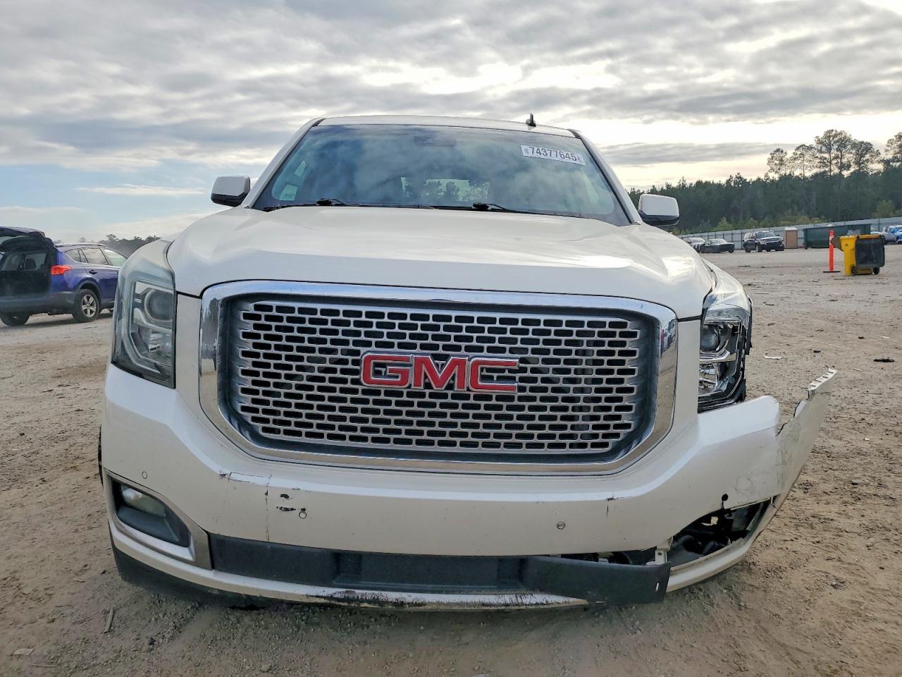 2015 GMC Yukon