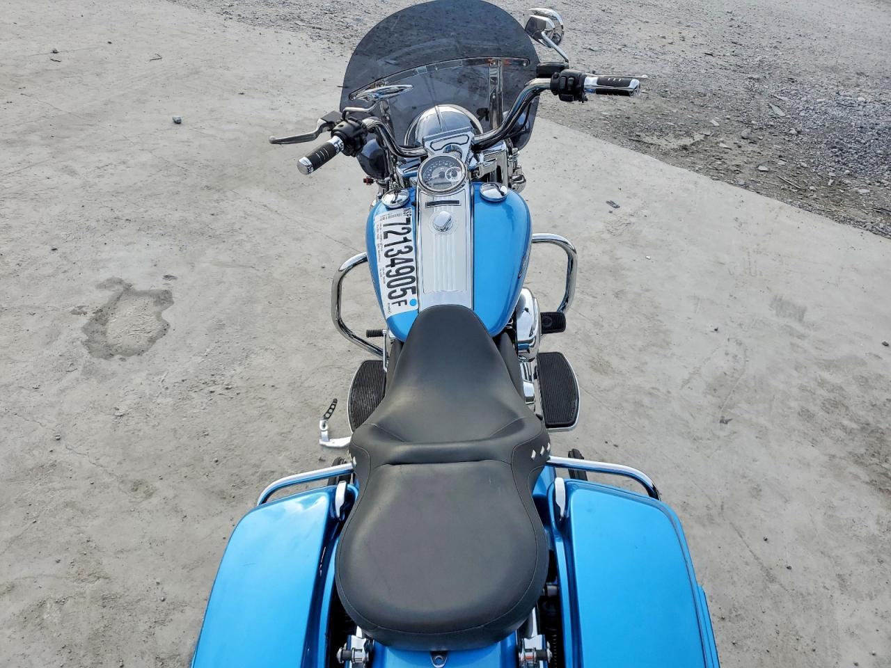 2011 HARLEY-DAVIDSON Flhr