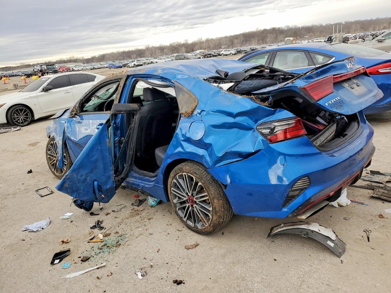 2023 KIA FORTE