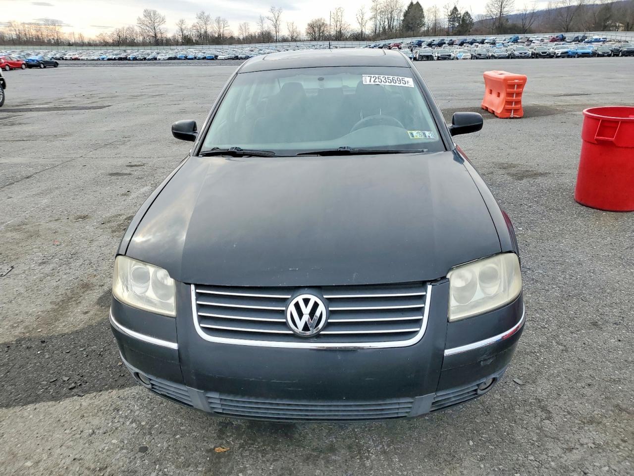 2003 VOLKSWAGEN Passat