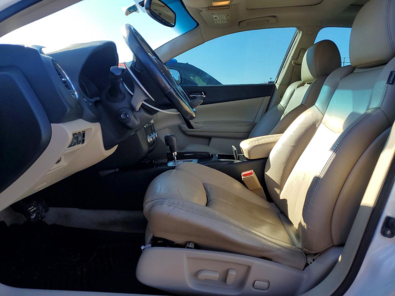 2012 NISSAN Maxima