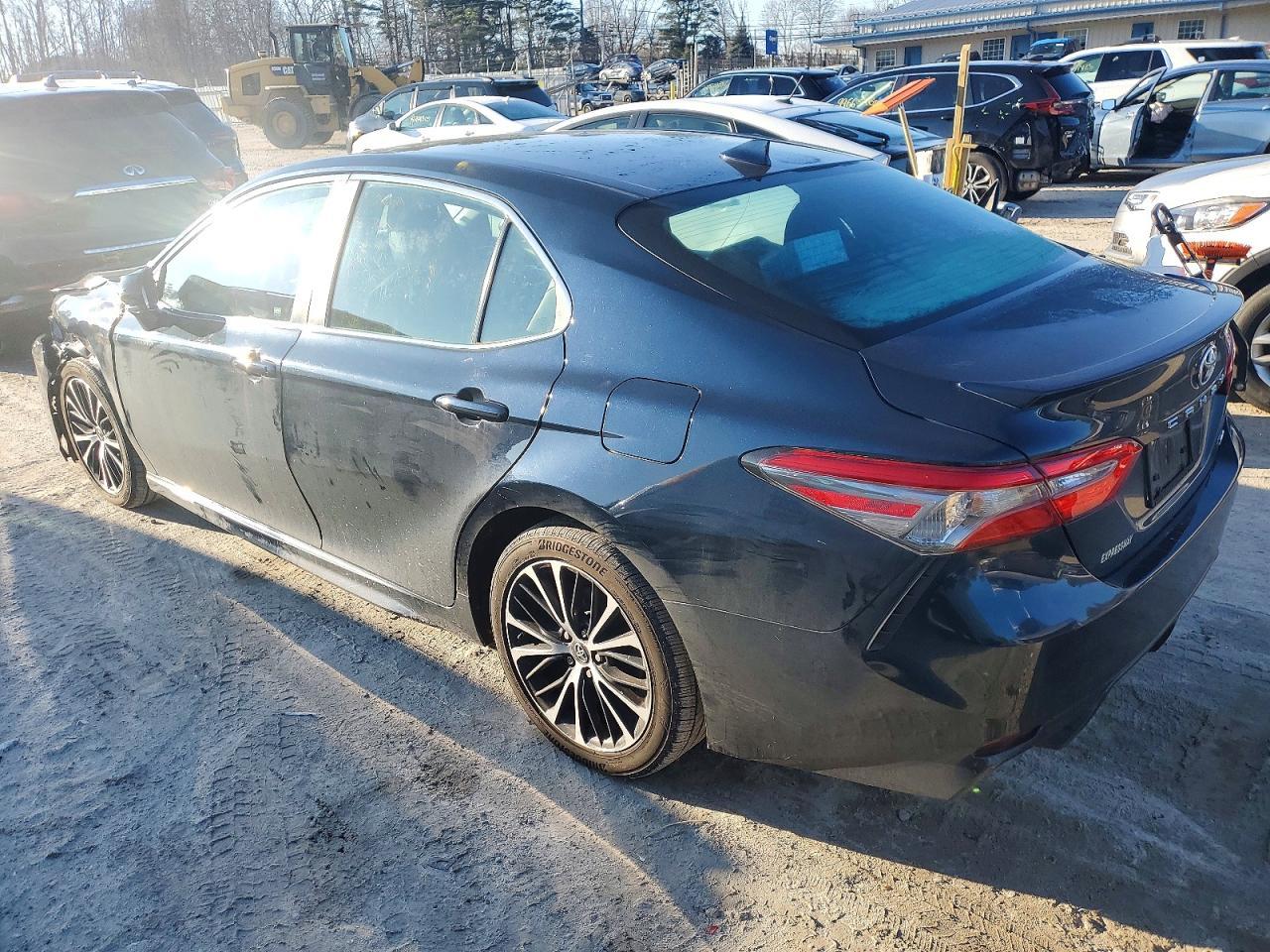 2018 TOYOTA CAMRY