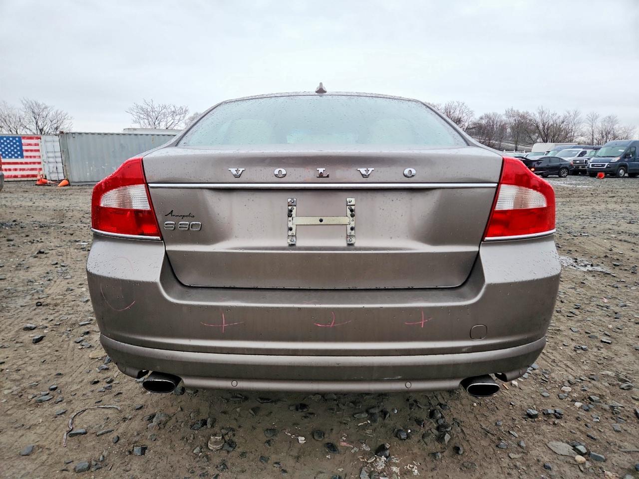 2011 VOLVO S80