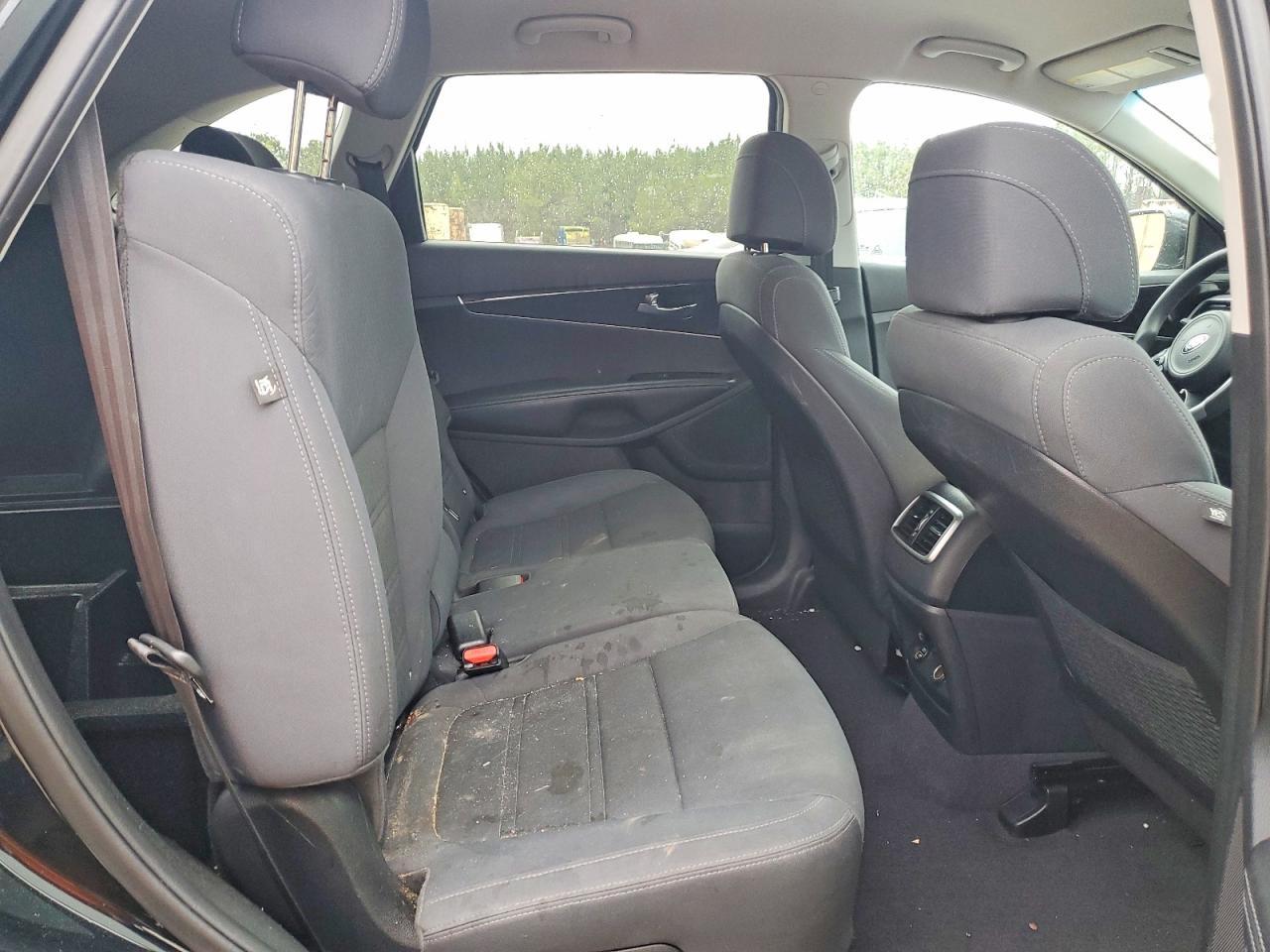 2017 KIA SORENTO
