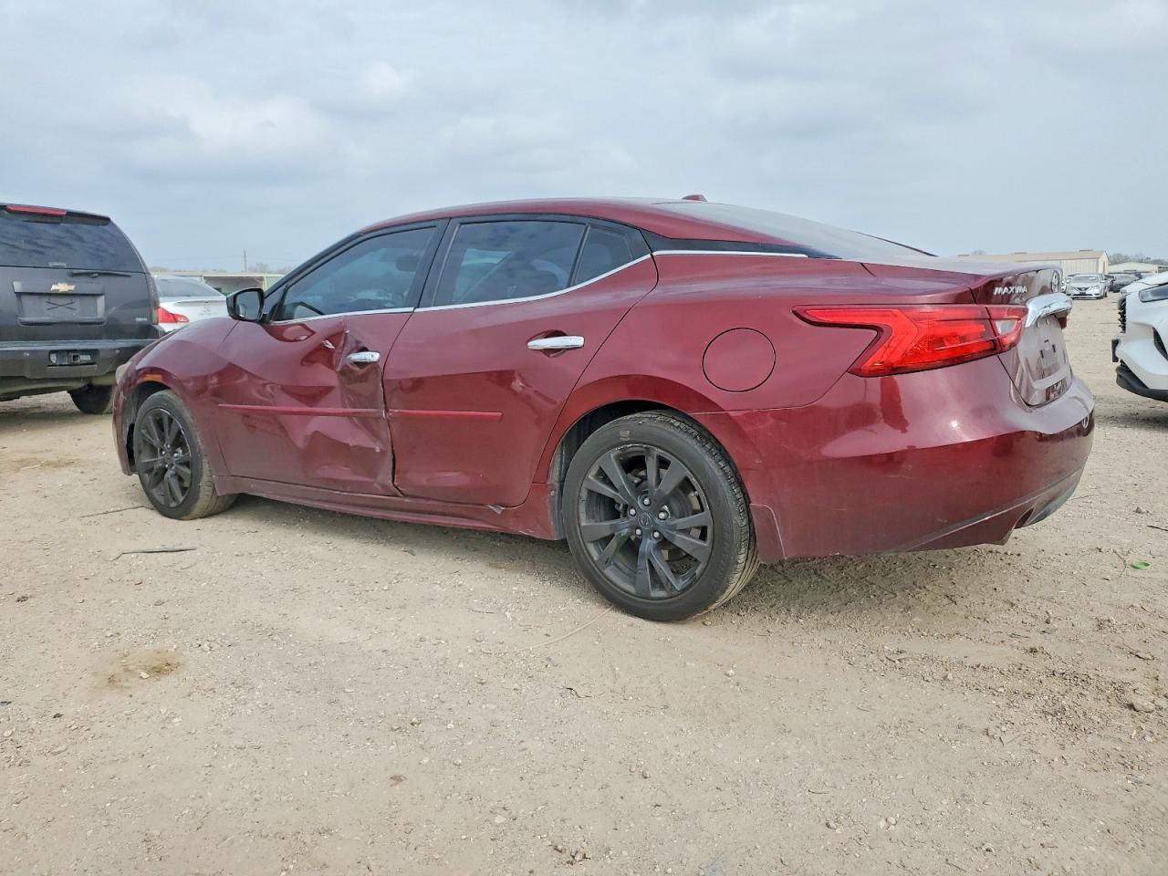 2016 NISSAN Maxima