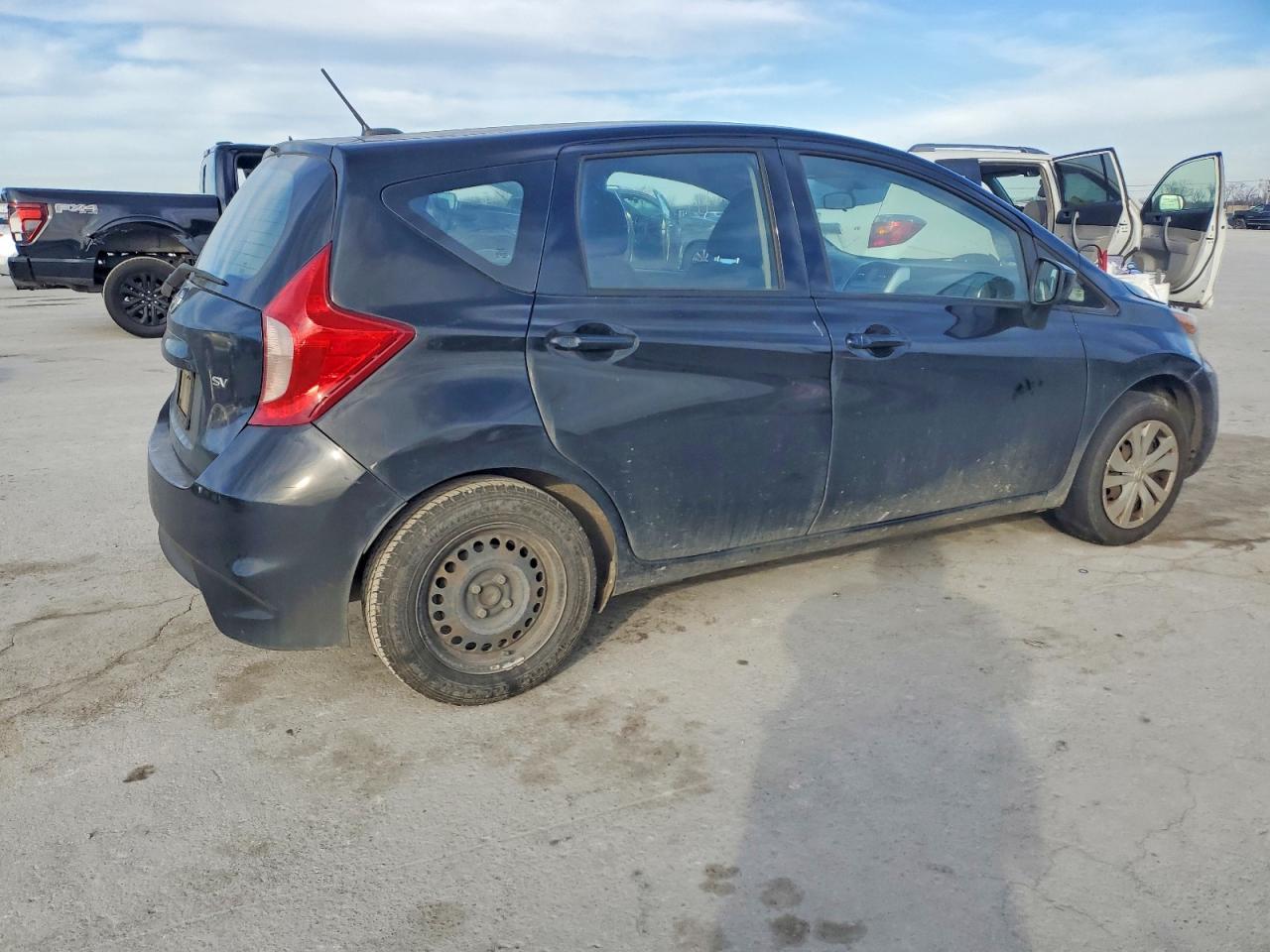 2017 NISSAN Versa Note