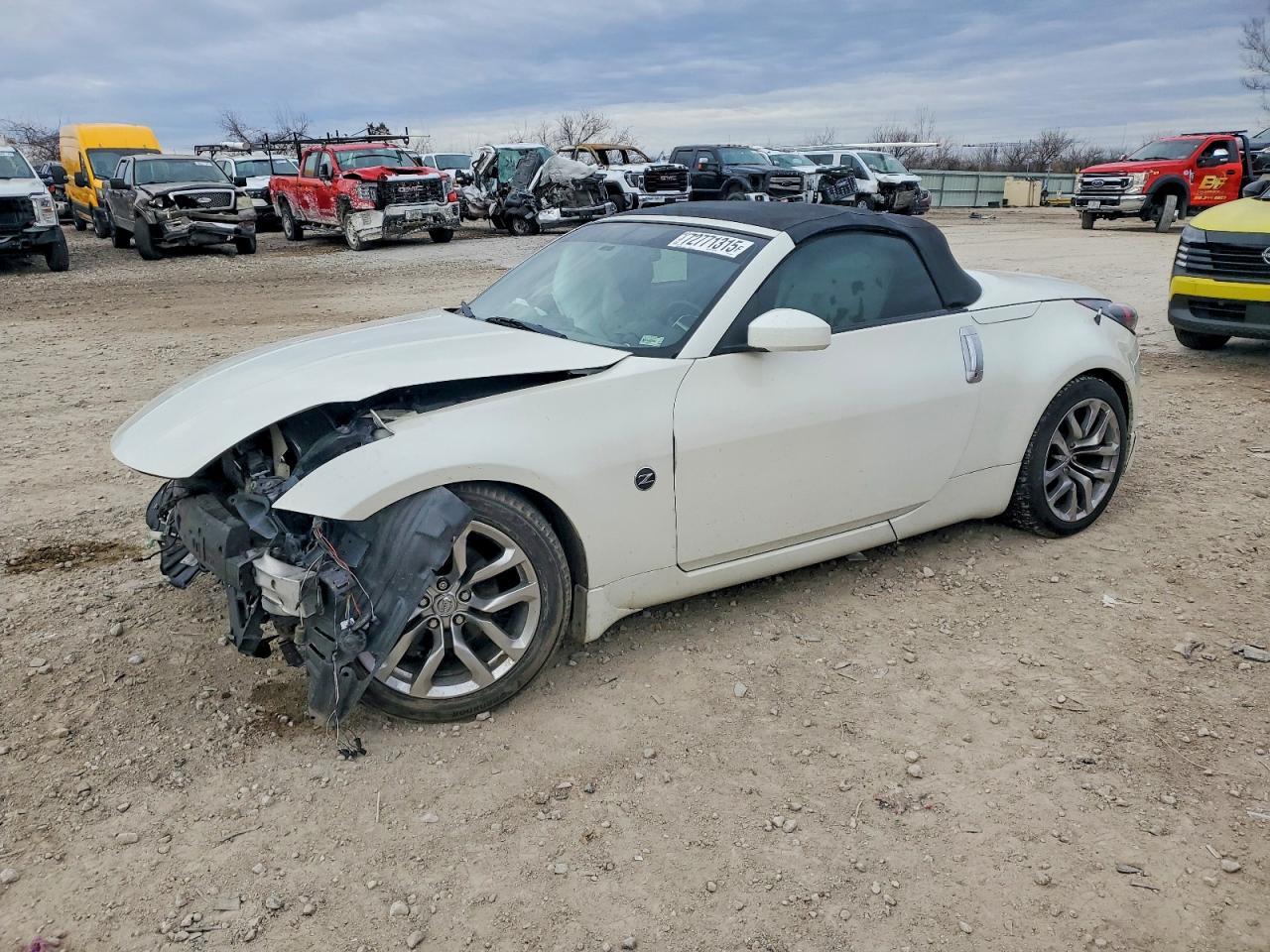 2004 NISSAN 350Z