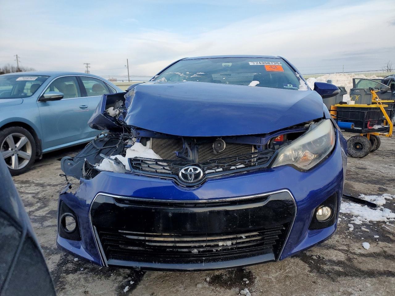 2016 TOYOTA COROLLA