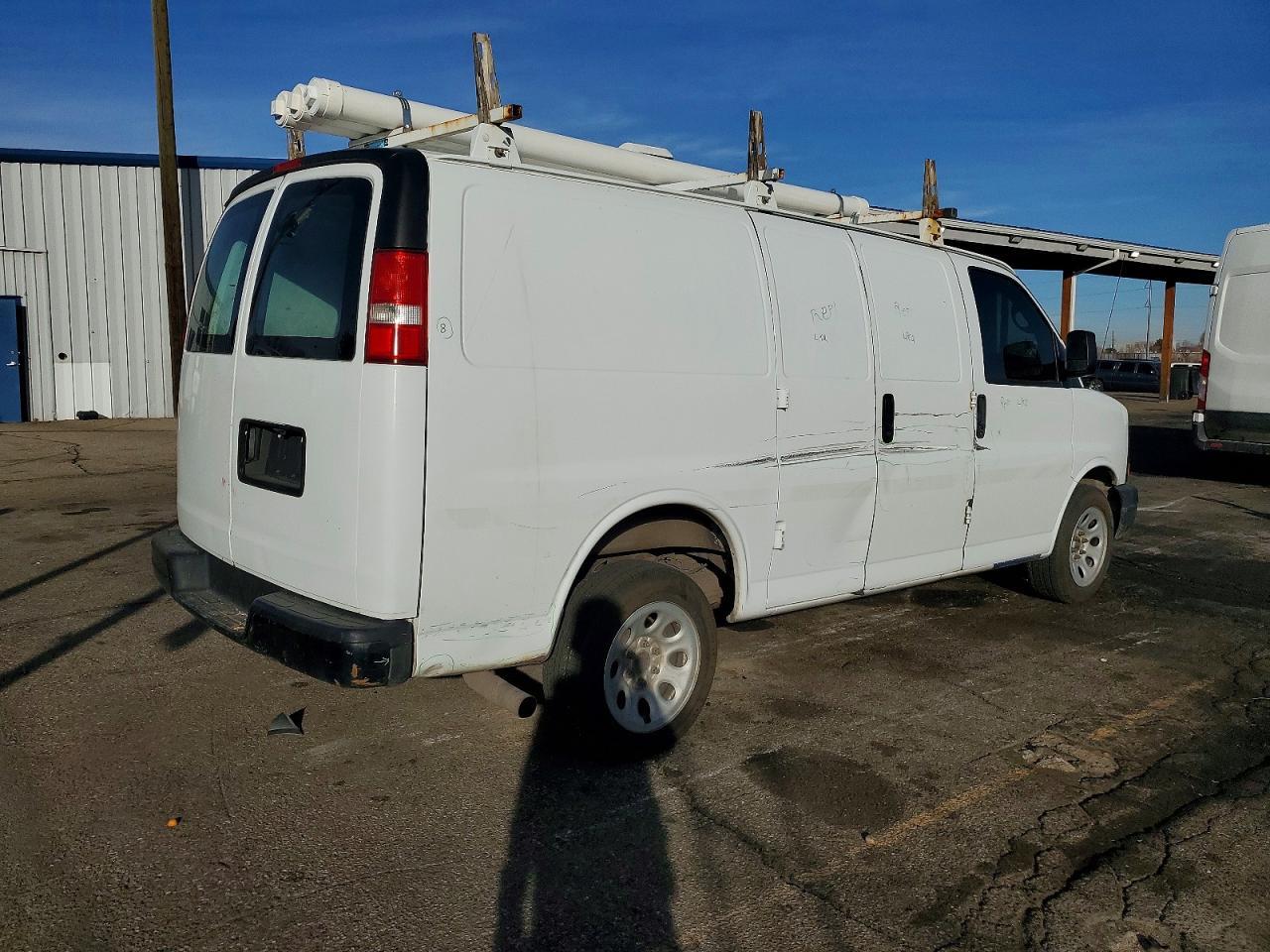 2013 CHEVROLET Express 1500