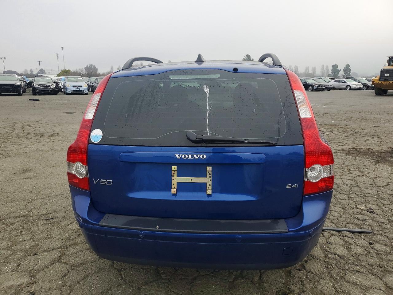 2006 VOLVO V50