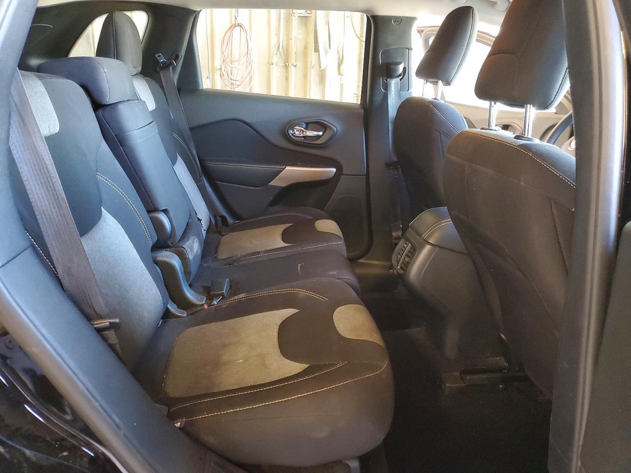 2018 JEEP CHEROKEE