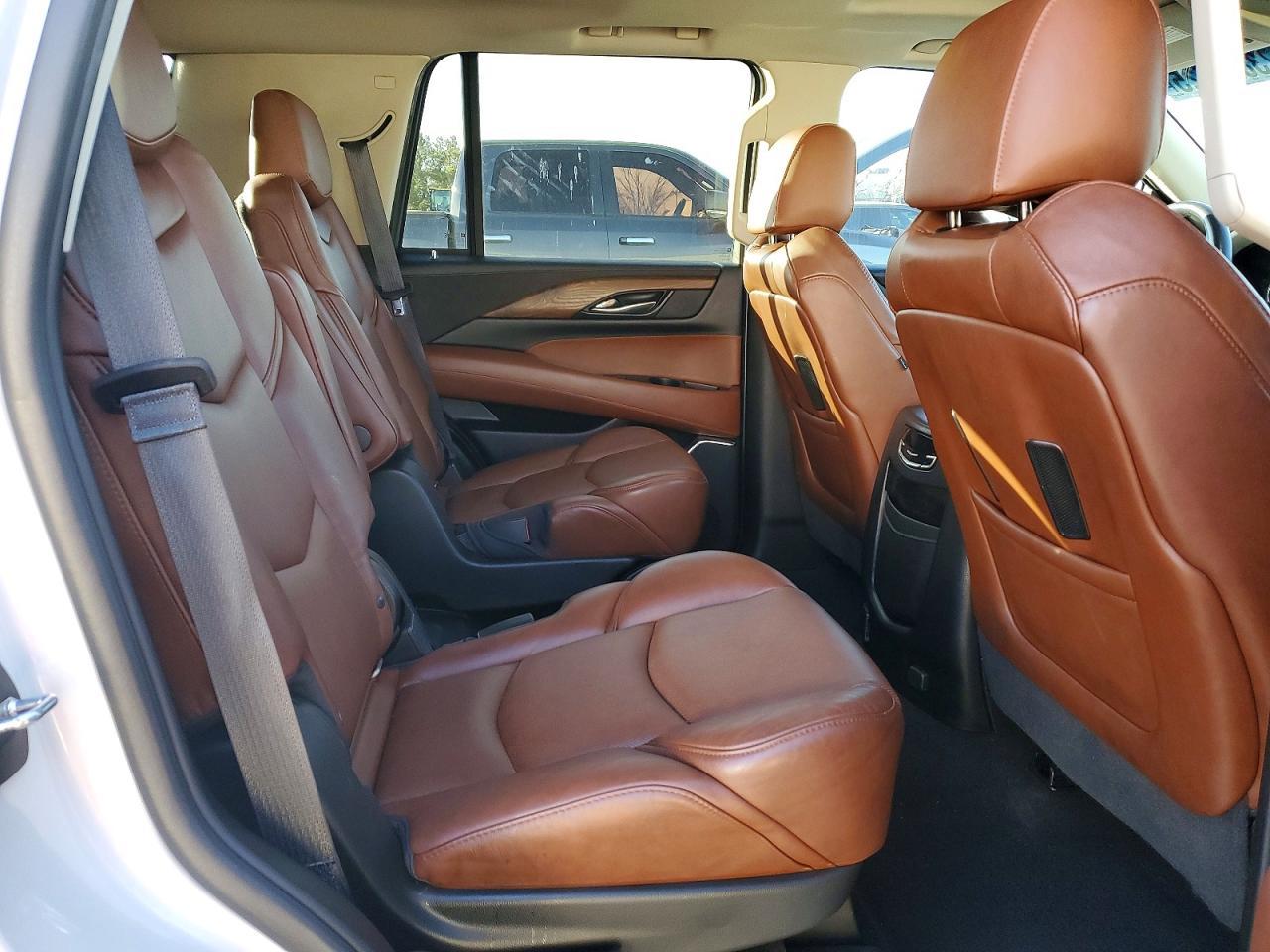 2018 CADILLAC ESCALADE
