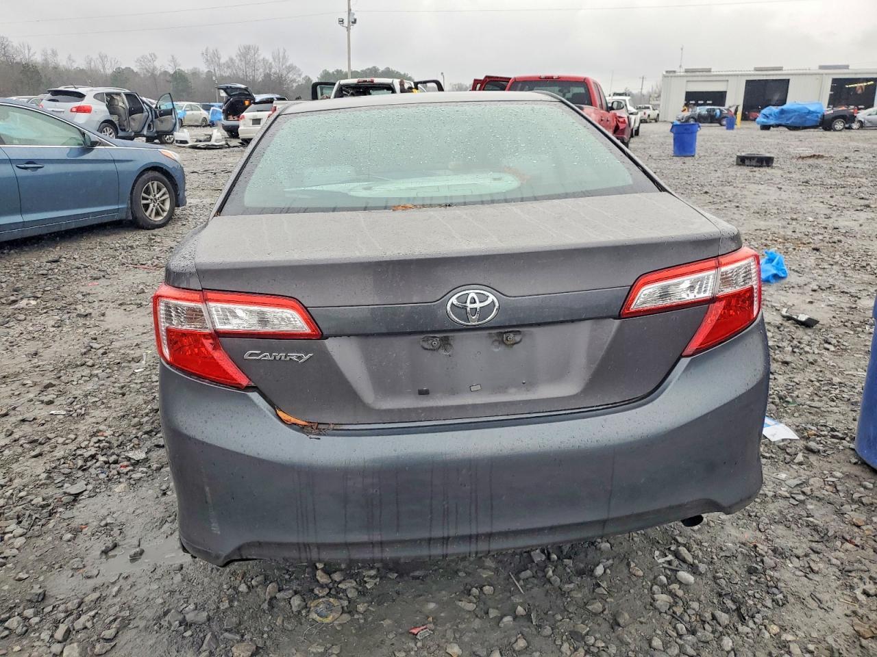 2013 TOYOTA CAMRY