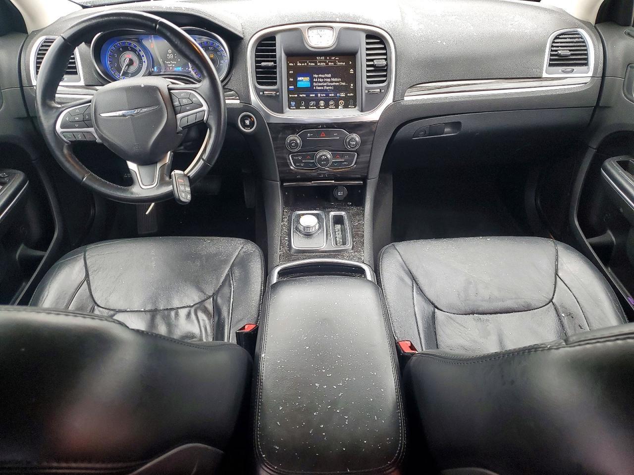 2016 CHRYSLER 300