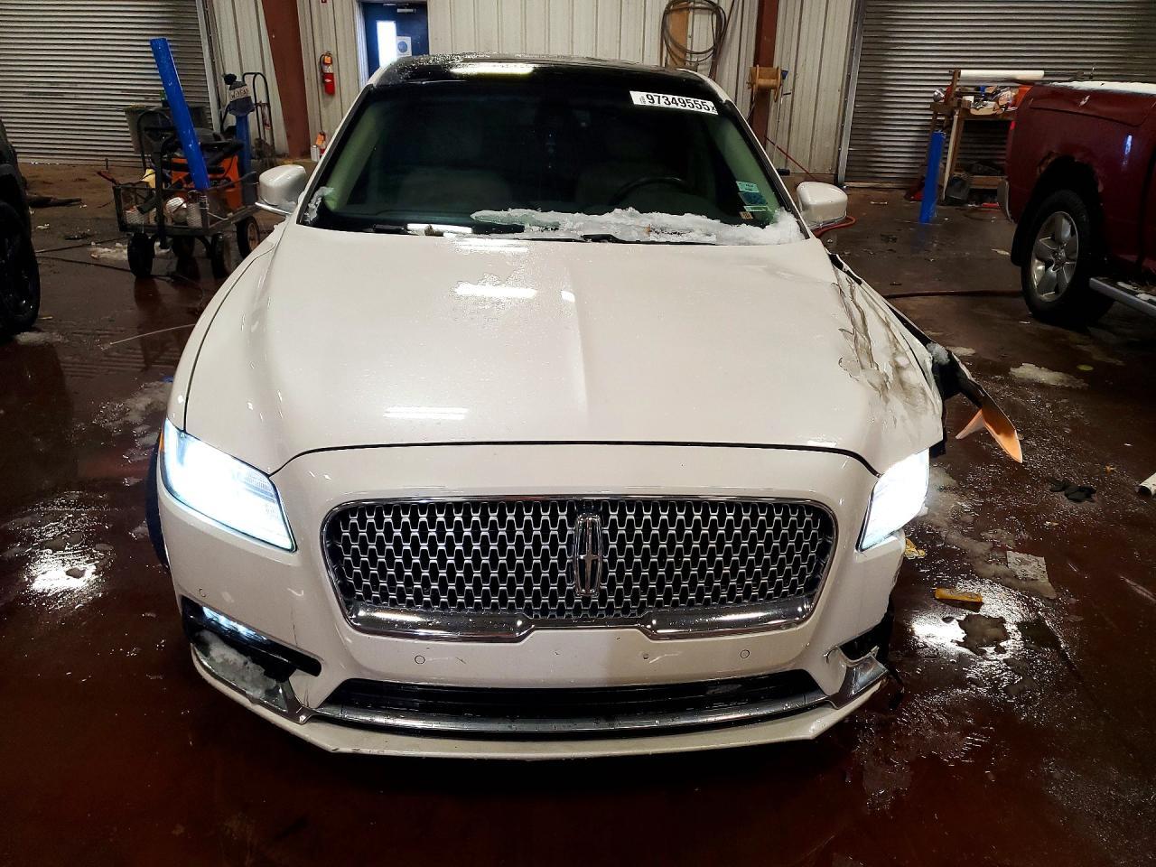 2018 LINCOLN Continental