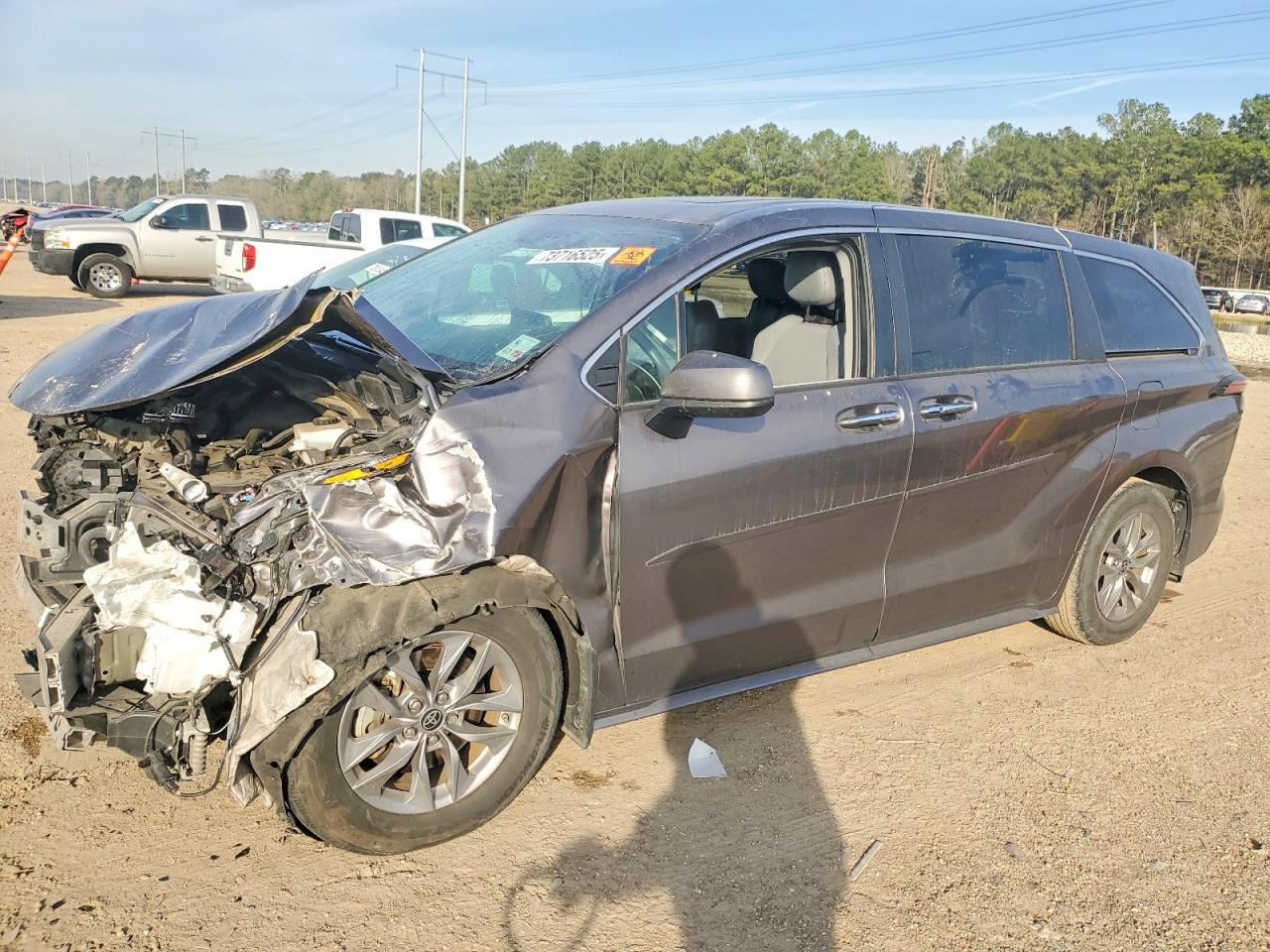 2022 TOYOTA SIENNA