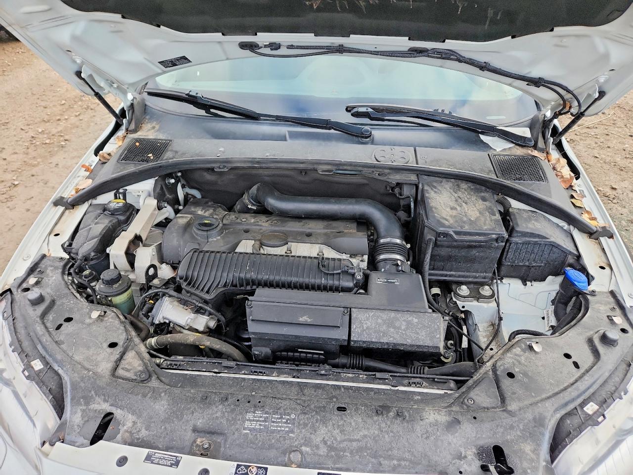 2016 VOLVO XC70