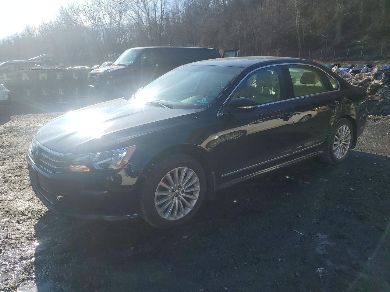 2016 VOLKSWAGEN Passat