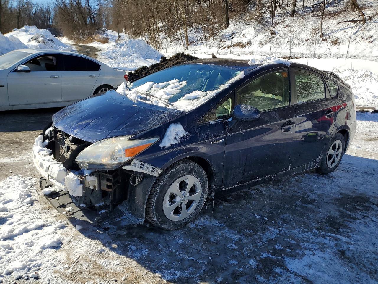 2015 TOYOTA PRIUS